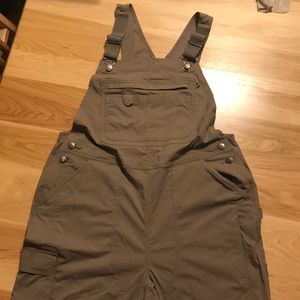 Duluth trading heirloom gardening bib shorts large